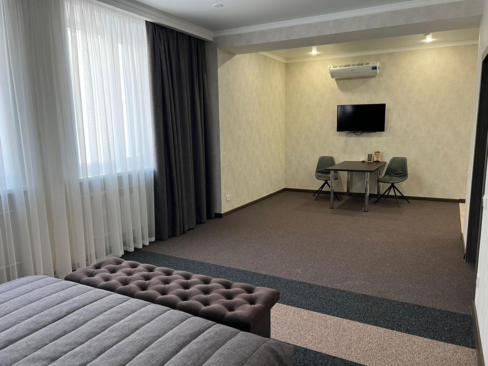 Meridian Karagandi Kültér fotó